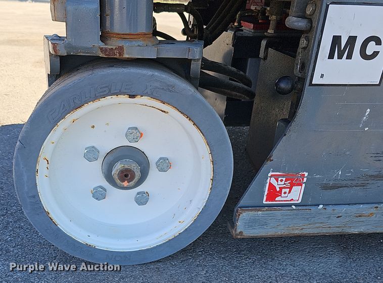 image for item DS5740 2016 Skyjack SJIII 3219  scissor lift