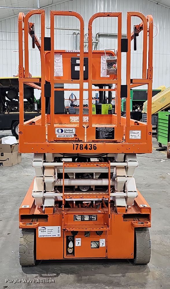 image for item DS5744 Snorkel S4726E  scissor lift