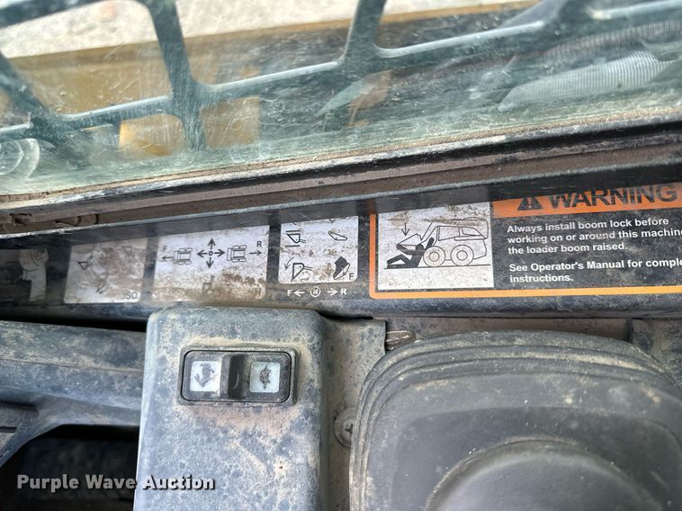 image for item DW2920 2020 John Deere 333G  tracked skid steer loader