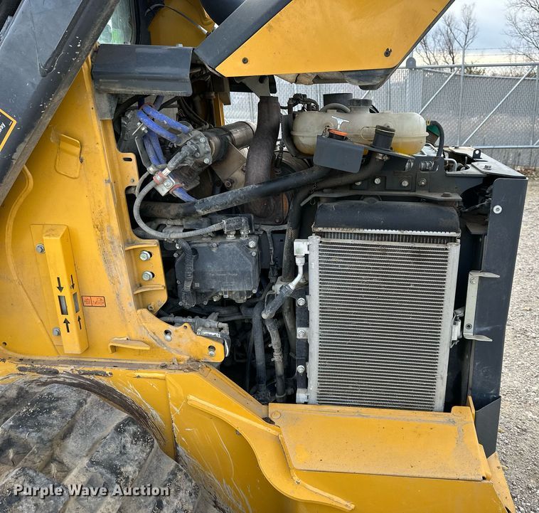 image for item DW2920 2020 John Deere 333G  tracked skid steer loader