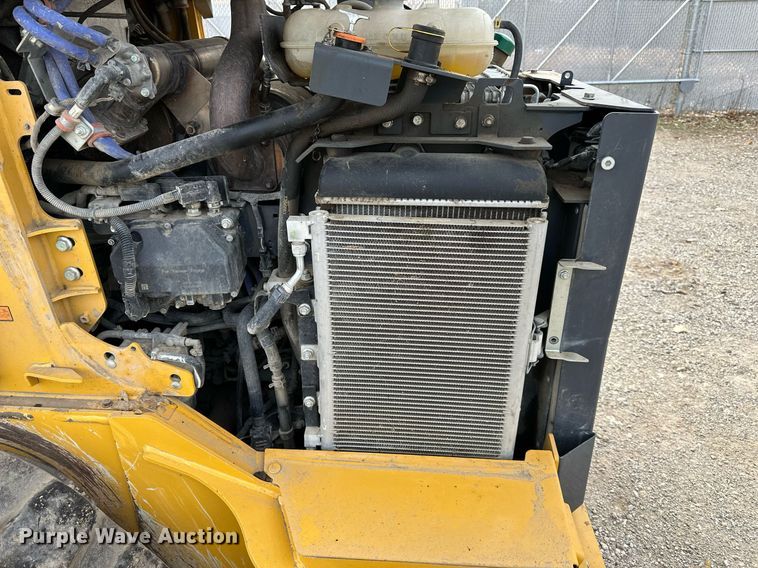 image for item DW2920 2020 John Deere 333G  tracked skid steer loader