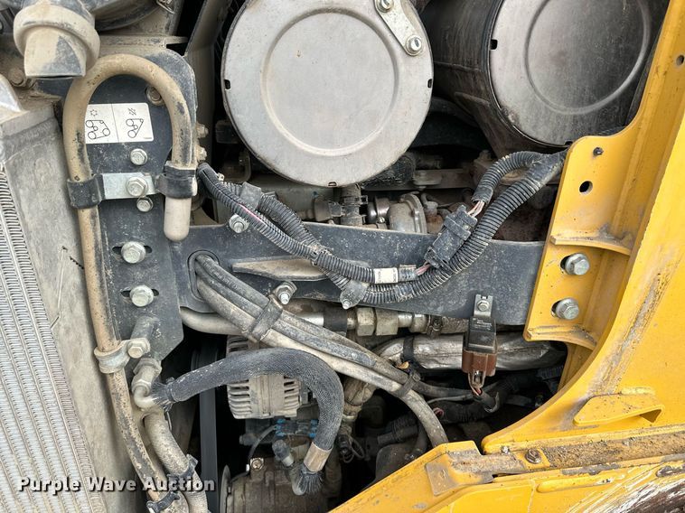 image for item DW2920 2020 John Deere 333G  tracked skid steer loader