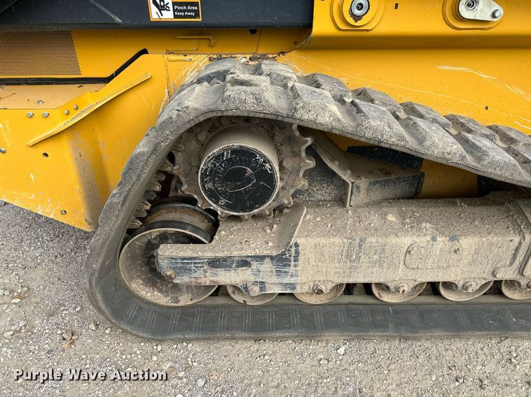 image for item DW2920 2020 John Deere 333G  tracked skid steer loader