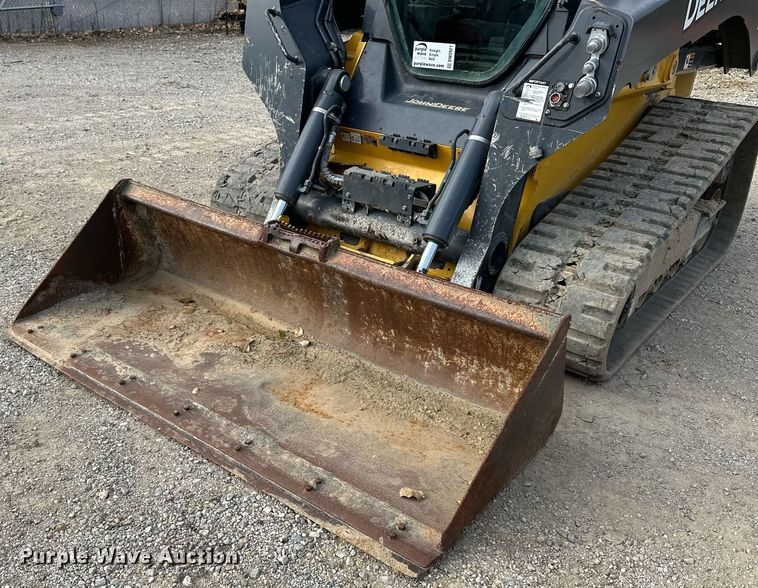 image for item DW2921 2019 John Deere 333G  tracked skid steer loader