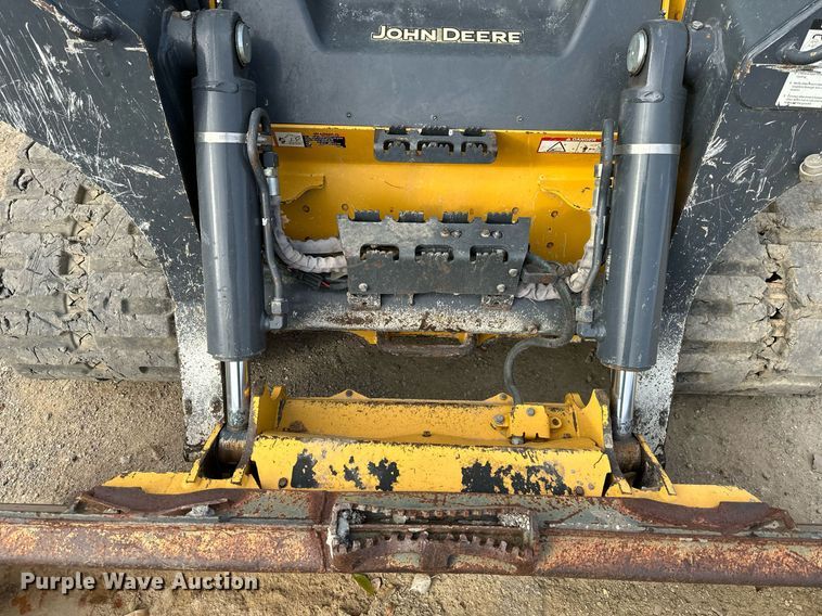 image for item DW2921 2019 John Deere 333G  tracked skid steer loader