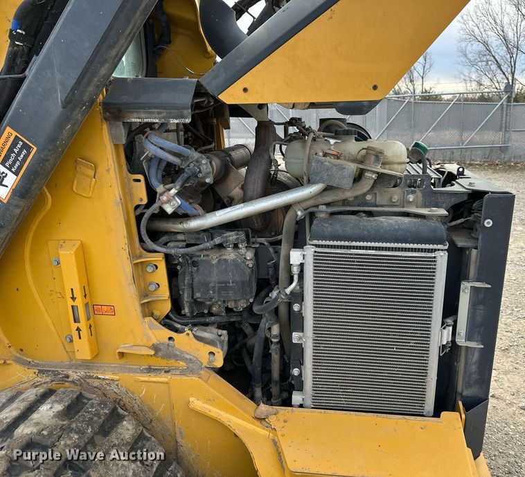 image for item DW2921 2019 John Deere 333G  tracked skid steer loader