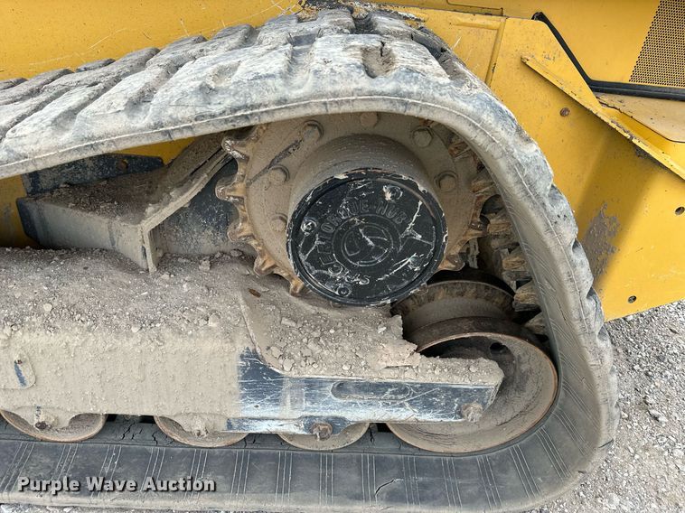 image for item DW2921 2019 John Deere 333G  tracked skid steer loader