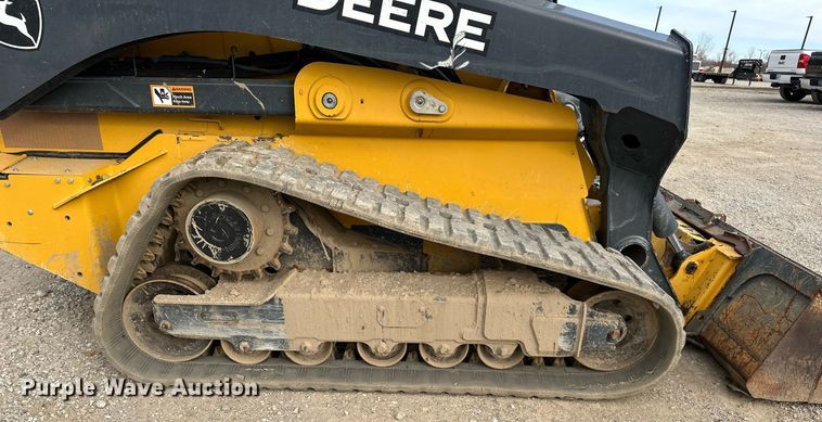 image for item DW2921 2019 John Deere 333G  tracked skid steer loader