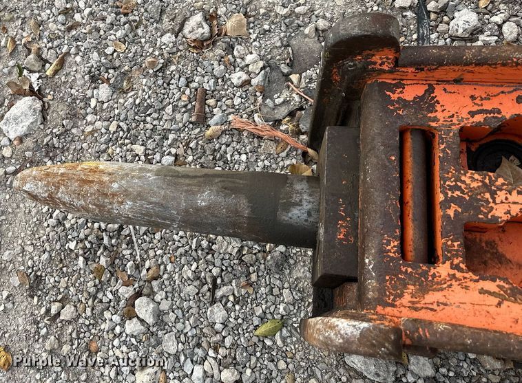 image for item DW2922 NPK E213  breaker