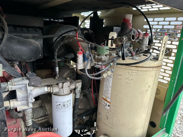 image for item DW2923 2013 Doosan P425/HP375  air compressor