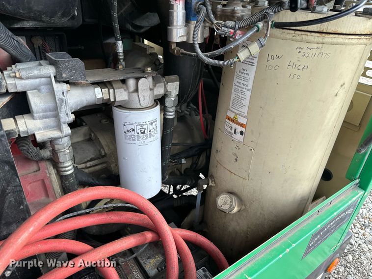 image for item DW2923 2013 Doosan P425/HP375  air compressor