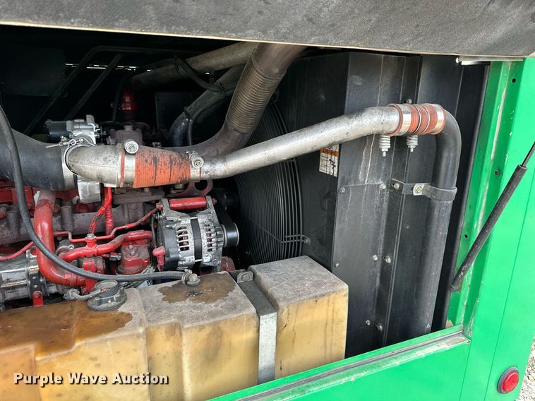 image for item DW2923 2013 Doosan P425/HP375  air compressor