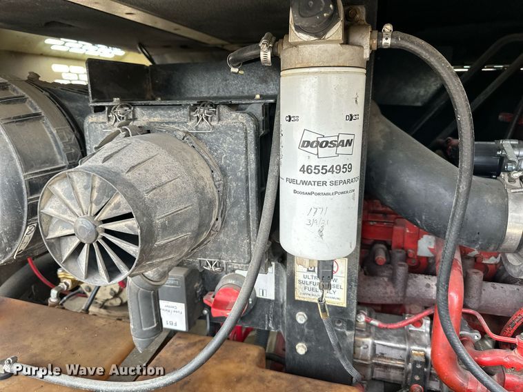 image for item DW2923 2013 Doosan P425/HP375  air compressor