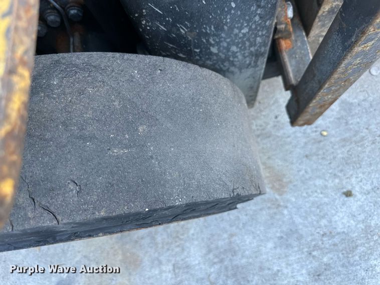 image for item DW2929 Yale  forklift