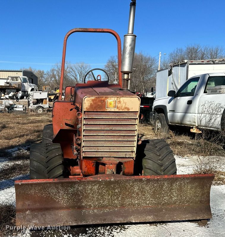 image for item DW2930 Ditch Witch 4010DD  trencher