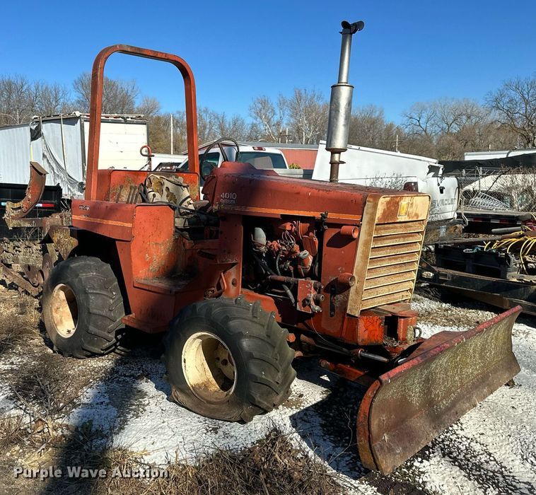 image for item DW2930 Ditch Witch 4010DD  trencher