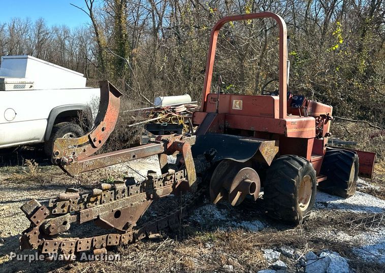 image for item DW2930 Ditch Witch 4010DD  trencher