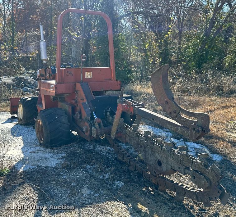 image for item DW2930 Ditch Witch 4010DD  trencher