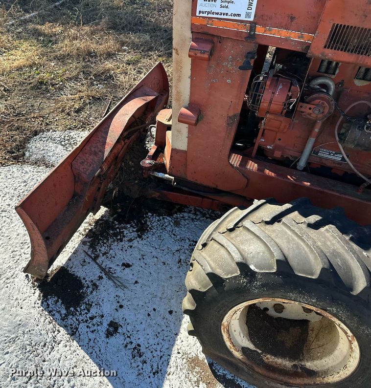 image for item DW2930 Ditch Witch 4010DD  trencher