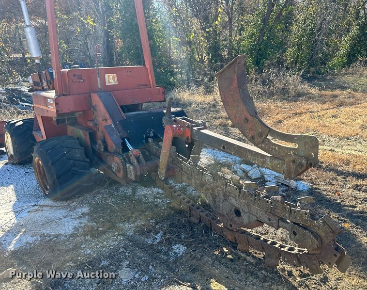 image for item DW2930 Ditch Witch 4010DD  trencher