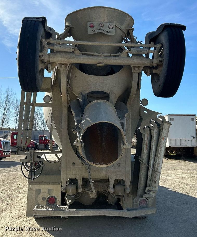 image for item EV9392 2004 Kenworth W900  ready mix truck