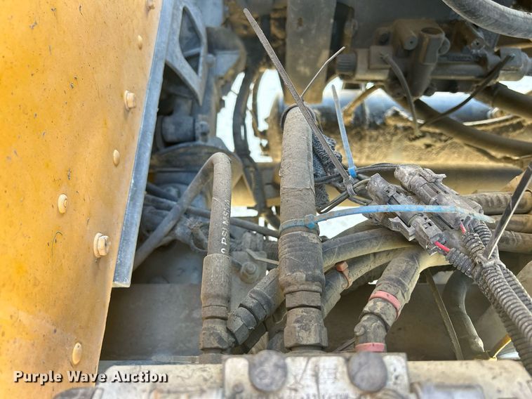 image for item EV9392 2004 Kenworth W900  ready mix truck