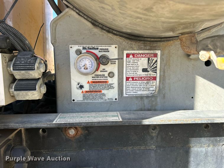 image for item EV9392 2004 Kenworth W900  ready mix truck