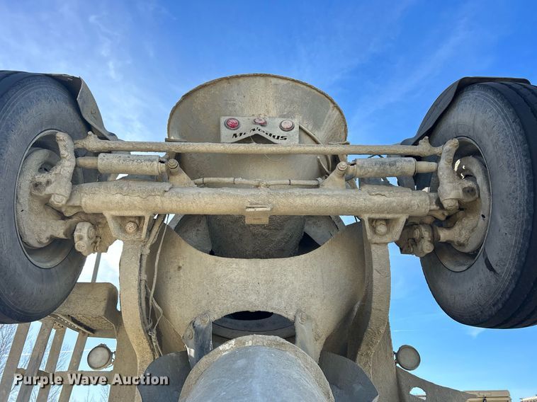 image for item EV9392 2004 Kenworth W900  ready mix truck