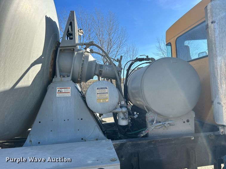 image for item EV9392 2004 Kenworth W900  ready mix truck