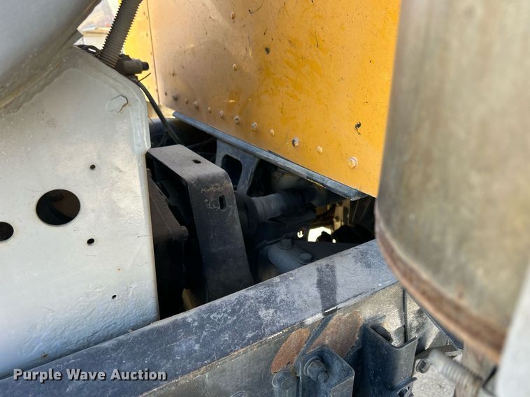 image for item EV9392 2004 Kenworth W900  ready mix truck