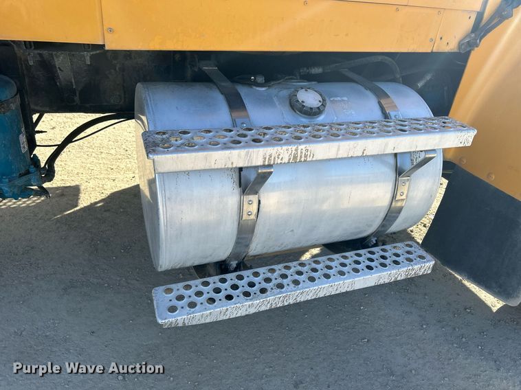 image for item EV9392 2004 Kenworth W900  ready mix truck