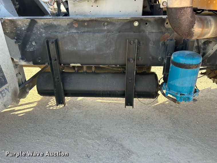 image for item EV9392 2004 Kenworth W900  ready mix truck