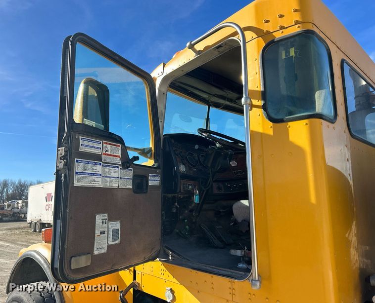 image for item EV9392 2004 Kenworth W900  ready mix truck