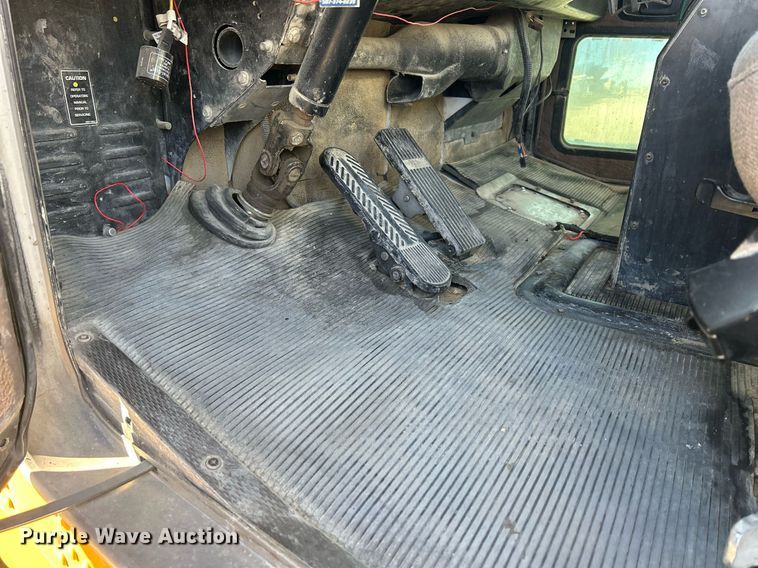 image for item EV9392 2004 Kenworth W900  ready mix truck