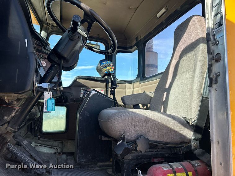 image for item EV9392 2004 Kenworth W900  ready mix truck