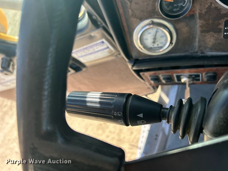 image for item EV9392 2004 Kenworth W900  ready mix truck