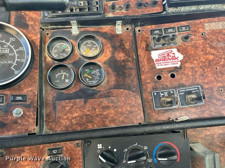 image for item EV9392 2004 Kenworth W900  ready mix truck