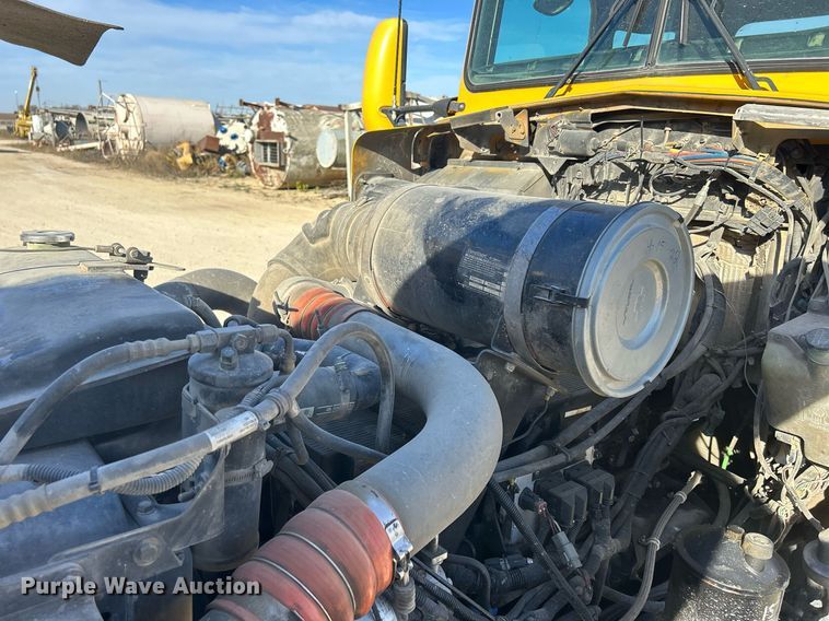 image for item EV9392 2004 Kenworth W900  ready mix truck