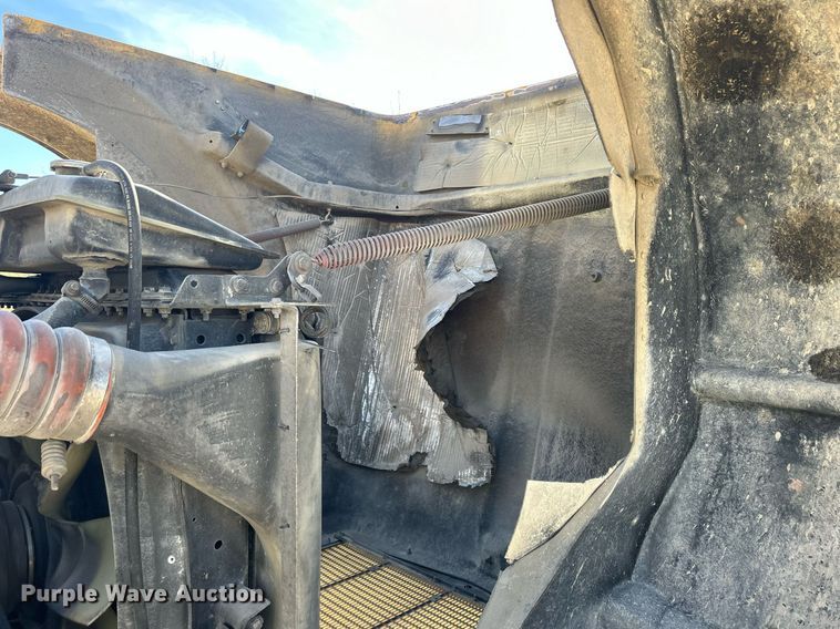 image for item EV9392 2004 Kenworth W900  ready mix truck