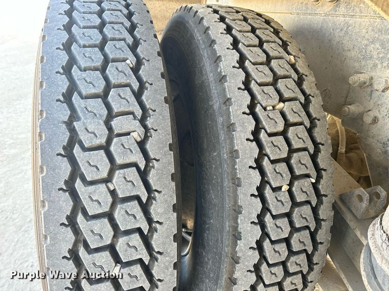 image for item EV9392 2004 Kenworth W900  ready mix truck