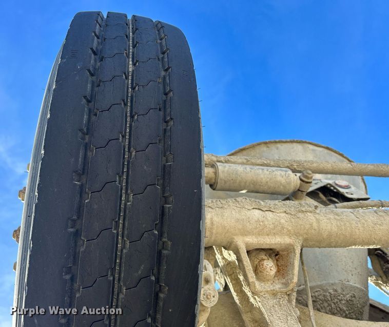 image for item EV9392 2004 Kenworth W900  ready mix truck