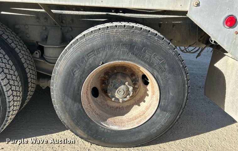 image for item EV9392 2004 Kenworth W900  ready mix truck