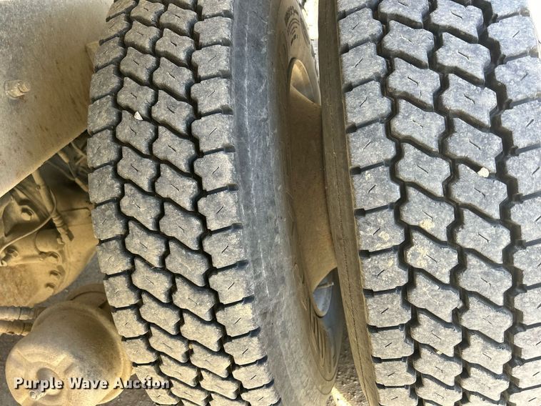 image for item EV9392 2004 Kenworth W900  ready mix truck