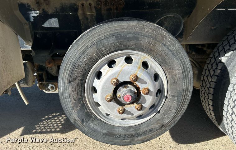 image for item EV9392 2004 Kenworth W900  ready mix truck