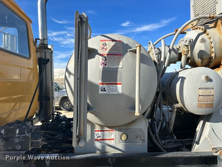 image for item EV9393 1998 Mack RD600  ready mix truck