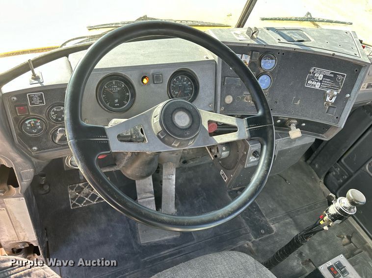 image for item EV9393 1998 Mack RD600  ready mix truck