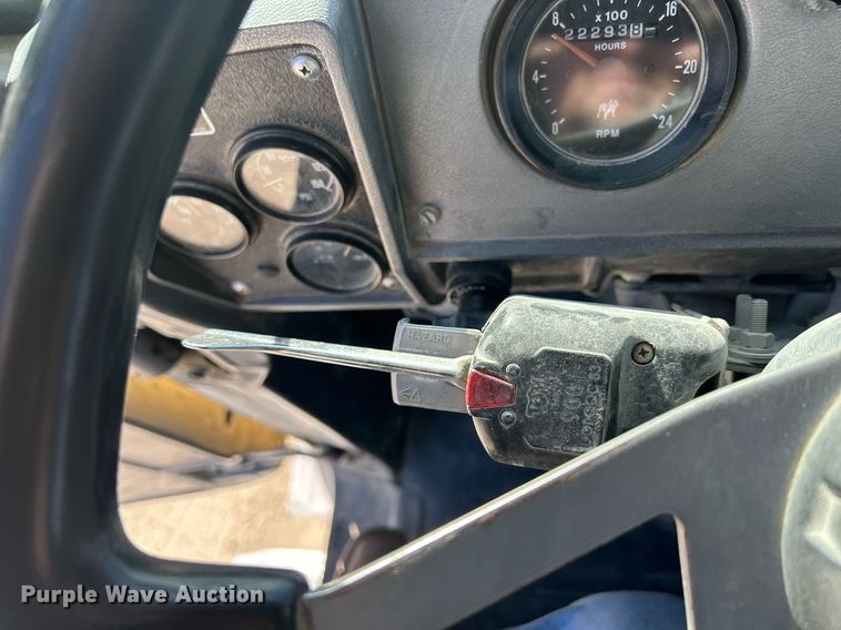 image for item EV9393 1998 Mack RD600  ready mix truck