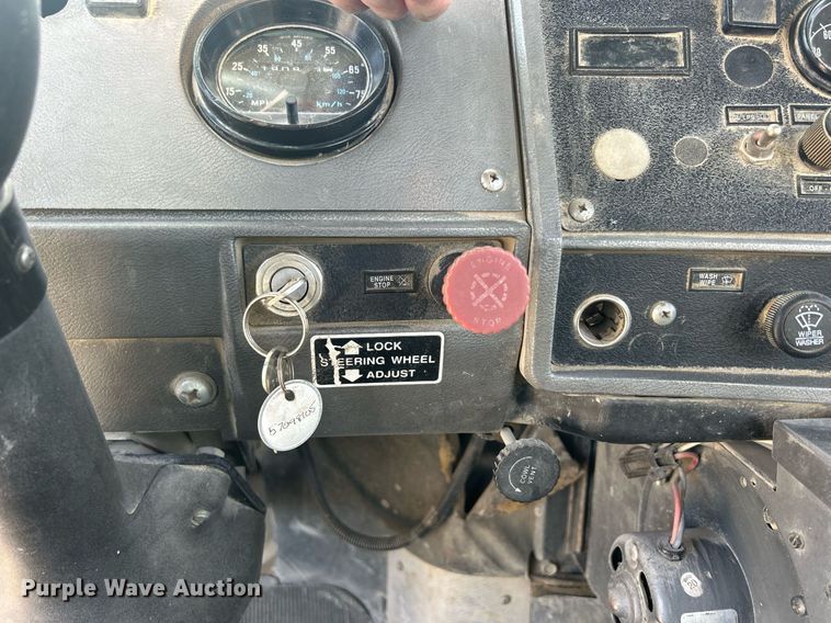 image for item EV9393 1998 Mack RD600  ready mix truck