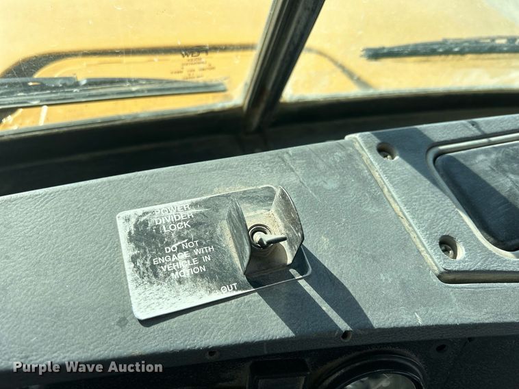 image for item EV9393 1998 Mack RD600  ready mix truck