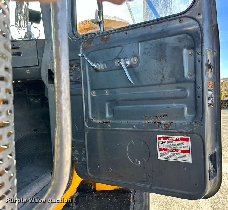 image for item EV9393 1998 Mack RD600  ready mix truck